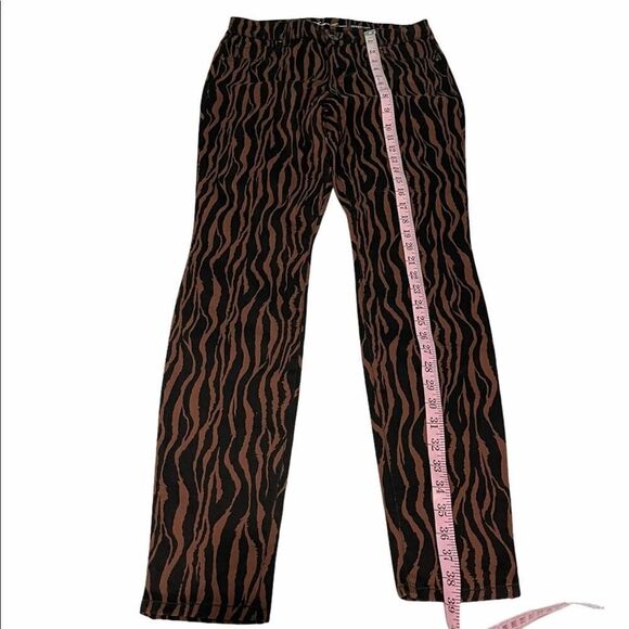 INC Tiger Print Skinny Leg Jeans‎ Brown Size 4 - Picture 9 of 12